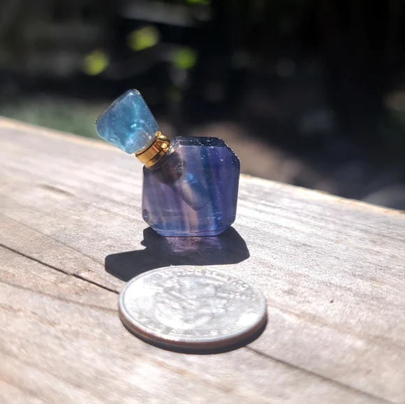 Fluorite blue/green/purple square crystal gemstone bottle pendant #FP2 - Picture 6 of 6